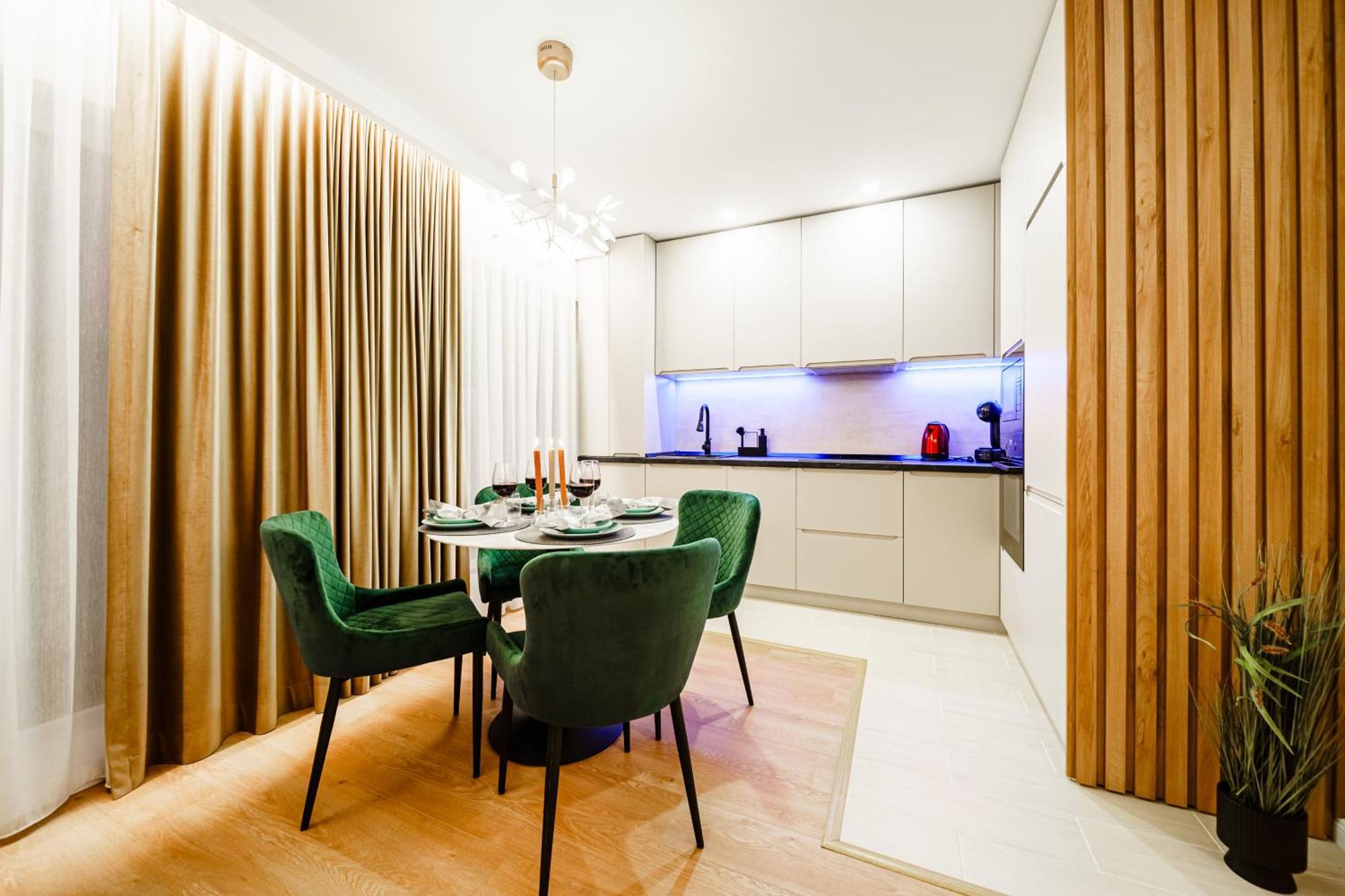 Prestige Aparthotel Braşov Extérieur photo