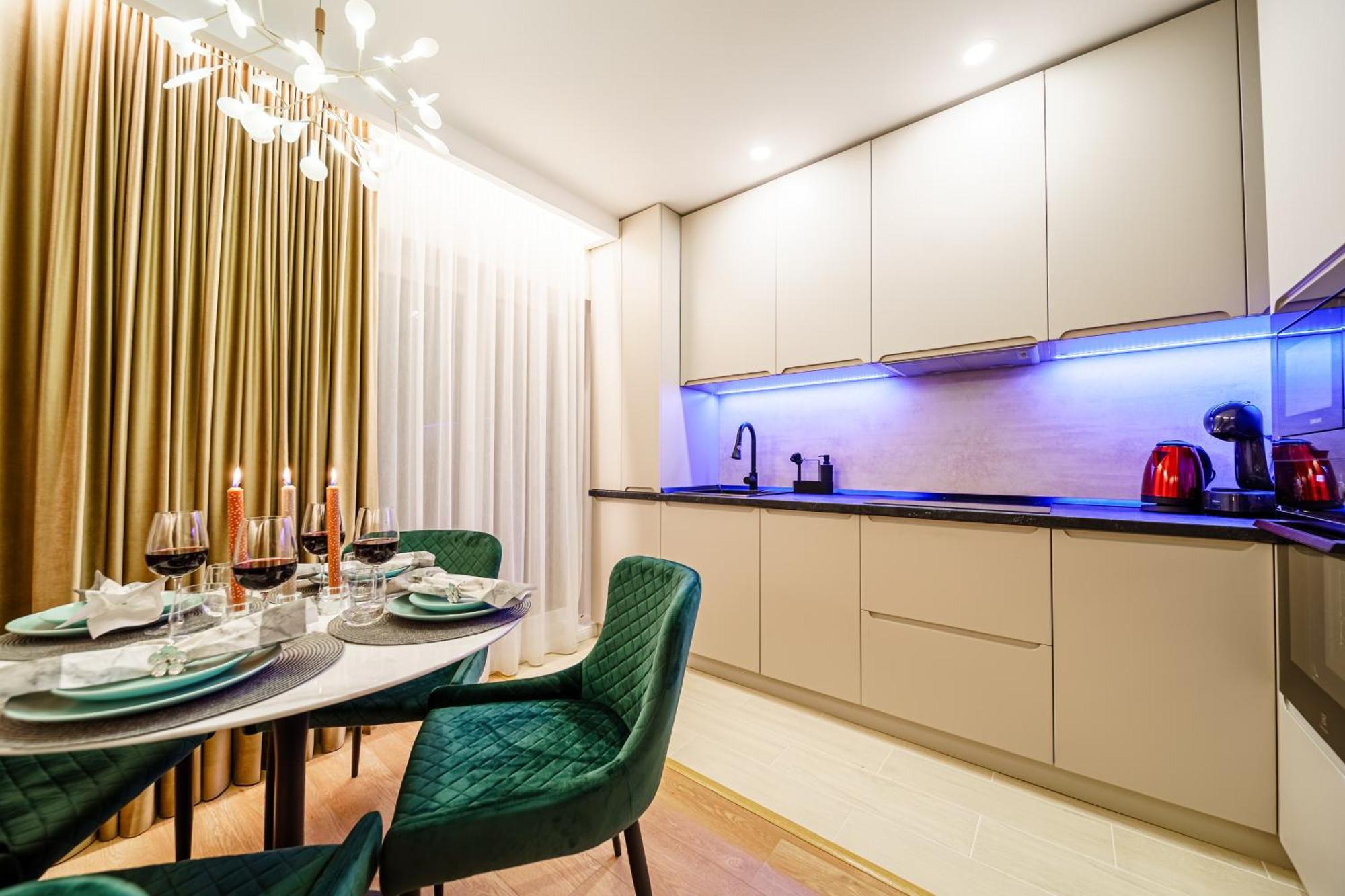 Prestige Aparthotel Braşov Extérieur photo