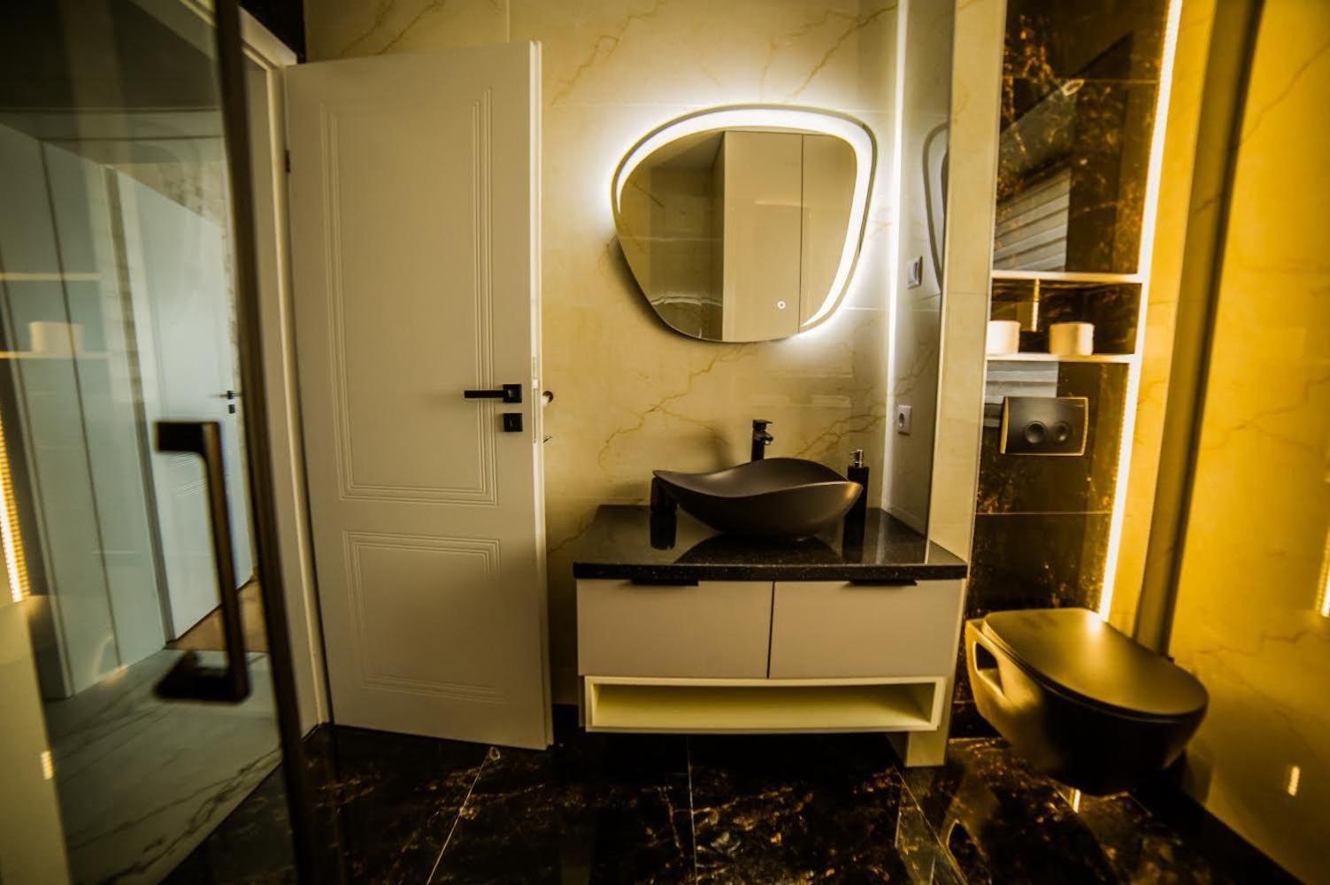 Prestige Aparthotel Braşov Extérieur photo