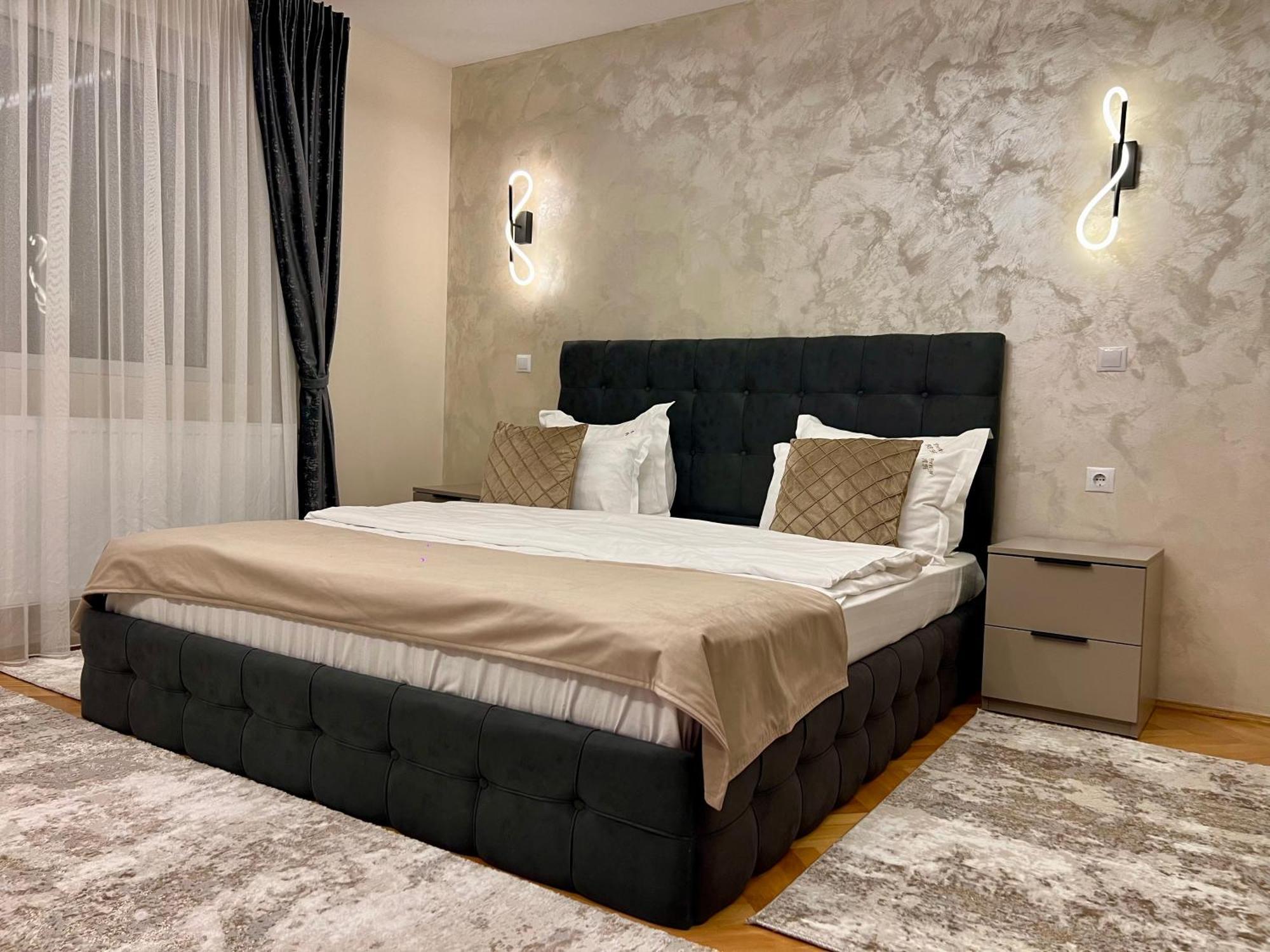 Prestige Aparthotel Braşov Extérieur photo